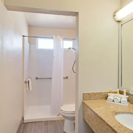 Days Inn By Wyndham Chowchilla Gateway To Yosemite Facilities photo