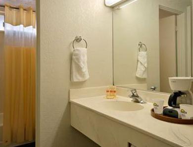 Days By Wyndham Gateway To Yosemite Chowchilla